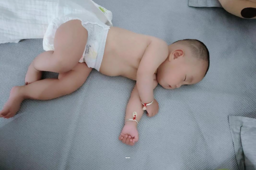 大同宝宝突然很多眼屎